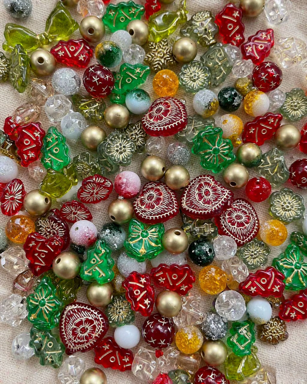 Lot de 100 Perles Acryliques de Noël — Assortiment Mixte pour Bijoux DIY