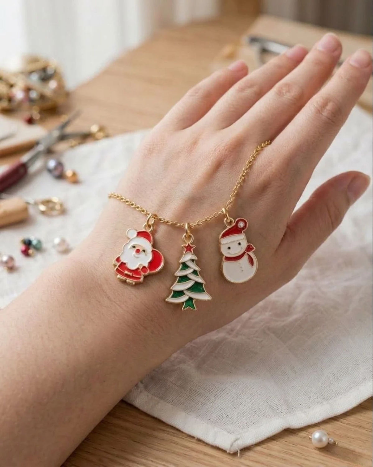 Lot de 20 pendentifs de Noël en alliage doré et émail — charms assortis DIY pour bijoux et porte-clés