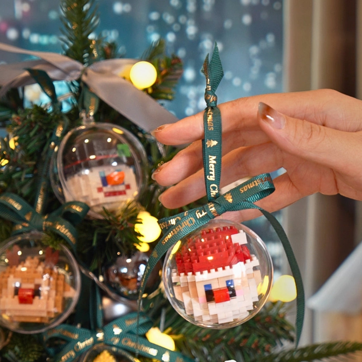 🧩Mini blocs de construction, avec Boules de Noël transparentes décoratives - Père Noël, renne, bonhomme de neige, sapin de Noël, DIY suspendues pour sapin de Noël