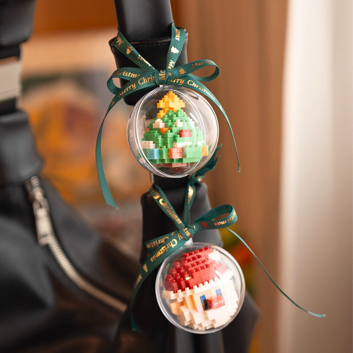 🧩Mini blocs de construction, avec Boules de Noël transparentes décoratives - Père Noël, renne, bonhomme de neige, sapin de Noël, DIY suspendues pour sapin de Noël